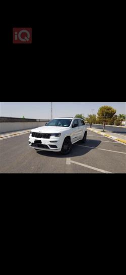 جیپ گراند شیرۆکی